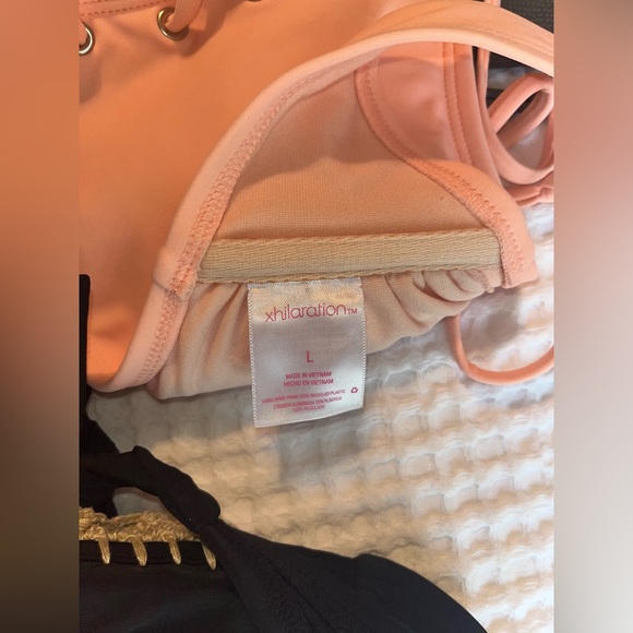 3 bikini tops, Size Large - Picture 6 of 7